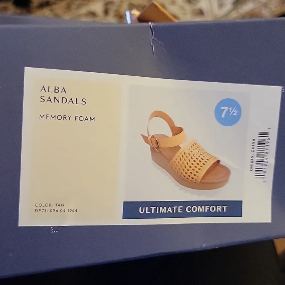 Universal Thread Tan Alba wedge Platform Sandals Ultimate Comfort Foam 7.5M NEW…
